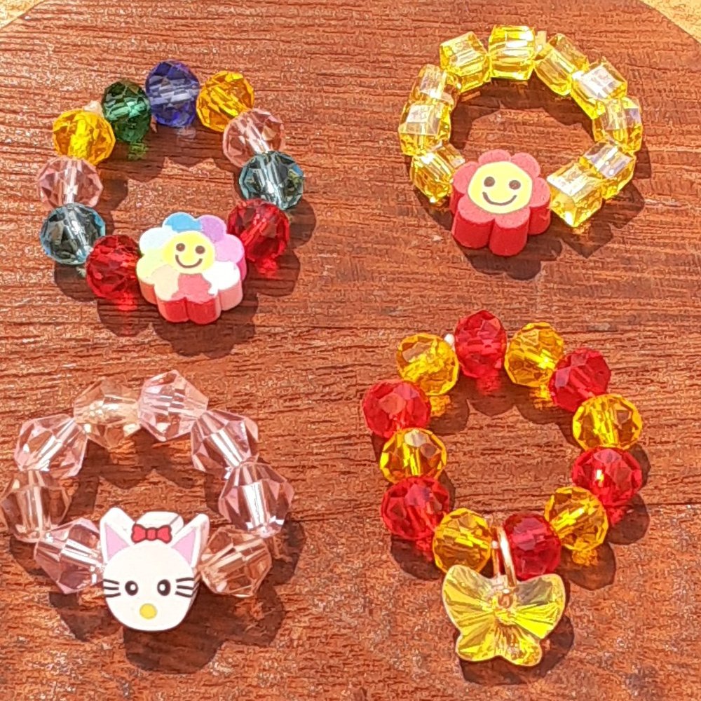 Little Girl FINGER BANDS!